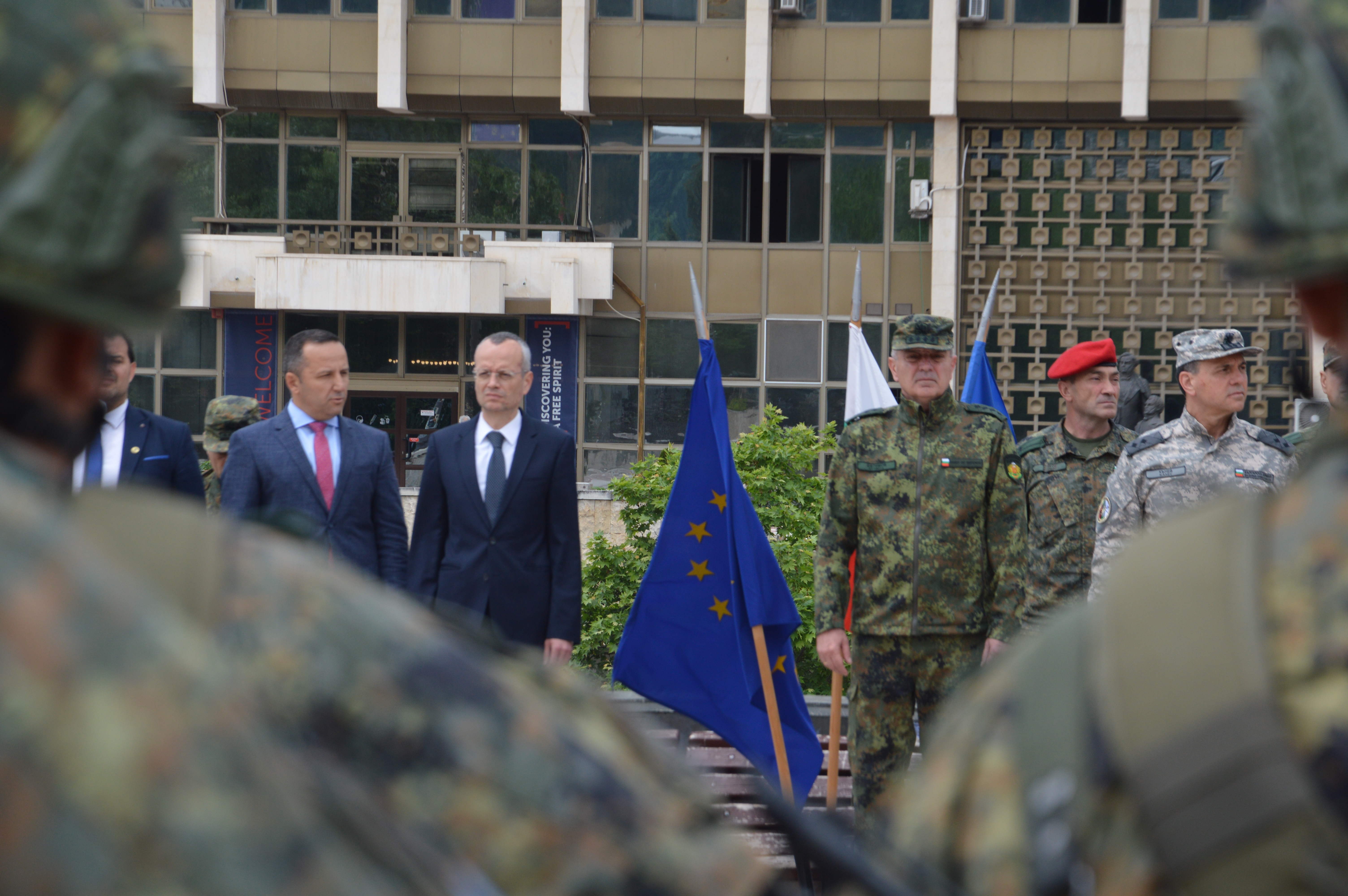 Благоевград изпрати над 100 военнослужещи на мисия на НАТО в Косово,  кметът Методи Байкушев: Въпросът за сигурността на Косово е ключов, Вашият дълг е да пазите демокрацията и мира в региона